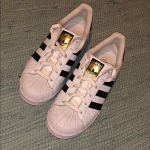 Adidas superstar size 7 1/2